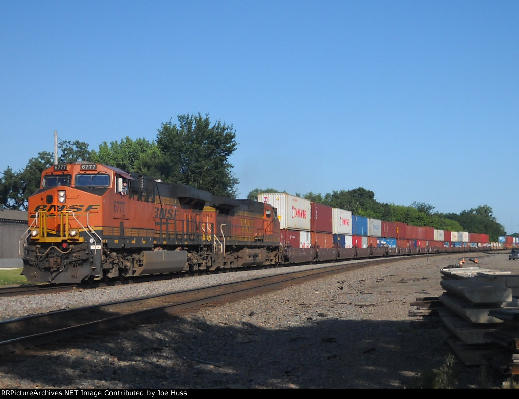 BNSF 6777 East